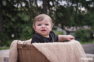 outdoor first birthday portraits with Franctal Studio